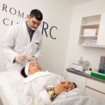 Doctor venezolano José Rosales se aboca a mejorar la vida de quienes sufren complicaciones por biopolímeros.