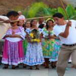 Epoca que invita a la paz y la solidaridad.