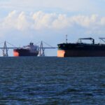 El Comando Europeo de EE.UU. confirma la detención del petrolero ruso en el Atlántico.