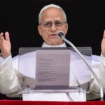 Orden Humberto Fernández Morán y Lago de Maracaibo entrega el gobernador a médicos zulianos.