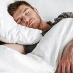 Té de parchita para dormir: beneficios, cómo prepararlo y por qué ayuda contra el insomnio.
