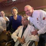 ¡Siguiendo el legado del “Médico de los Pobres”! Médicos agradecen el reconocimiento del Alcalde Giancarlo Di Martino en su día.