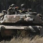 España no participará en la iniciativa de Francia de aumentar el arsenal nuclear francés.