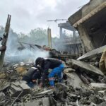 Alejandra Guzmán sufre caída y se disloca la cadera.