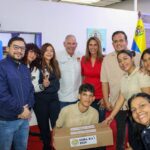 ¡El trofeo de la gloria visitó la tierra del sol amada! Copa de los Campeones Mundiales de Béisbol llegó a Maracaibo.