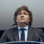 John Barrett se reunió con ExxonMobil y Medtronic.
