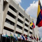 Ministerio de Industrias y Comercio Nacional articulará planes formativos con el sector universitario.