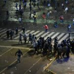 La celebración del Mundial deja dos fallecidos, doce detenidos y ochenta heridos en España.