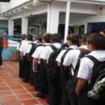 Expertos de la Comisión Especial de Infraestructura del Zulia evalúan condiciones estructurales del Puente sobre el Lago.
