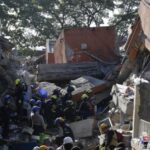 Asesinó a su mamá y la colgó para simular un suicidio.