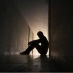Indignación en redes por jóvenes que agredieron a empleado de Farmatodo con heces en un reto de TikTok.
