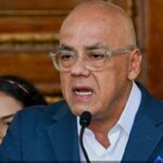 Venezolano fue víctima de ataque homofóbico y amenazas de muerte en un McDonald’s de Lima.